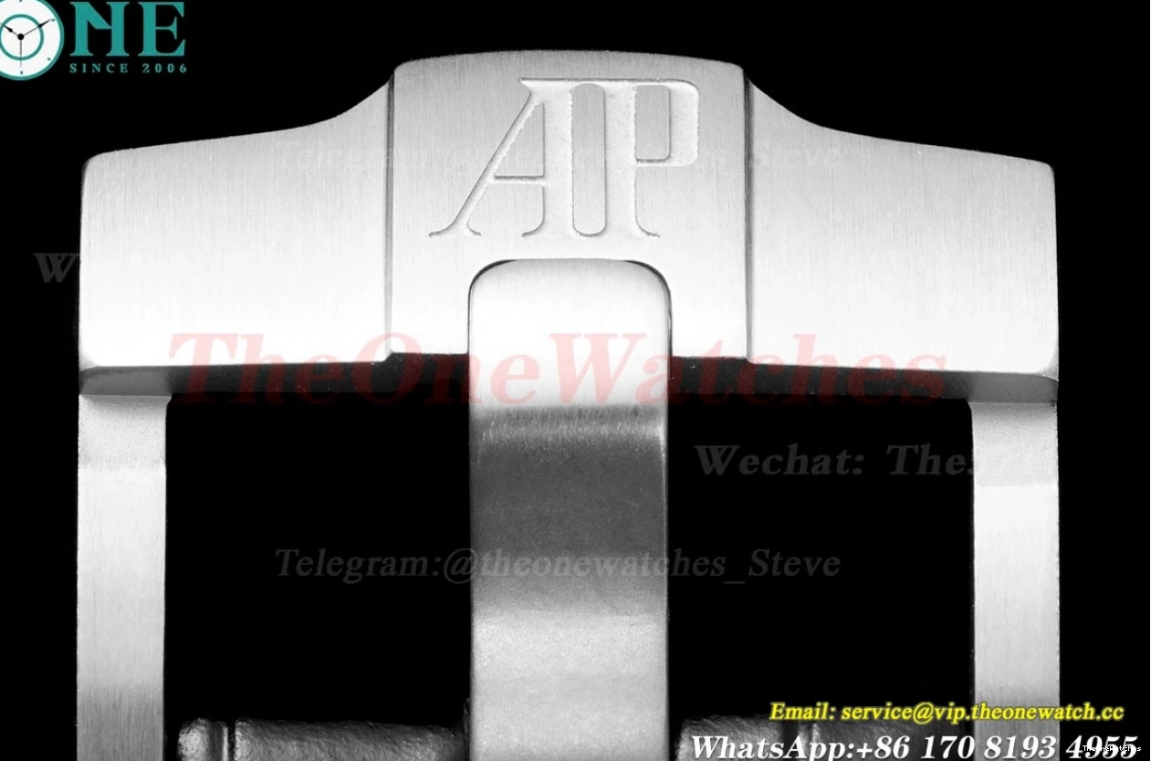 Num LE Royal Grey Oak Offshore RSF SS Mod A3126 42mm 0424